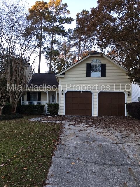 1st image of 16 Sugar Cane Dr