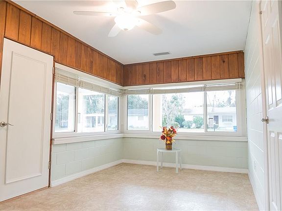 4th image of 1407 Talton Ave