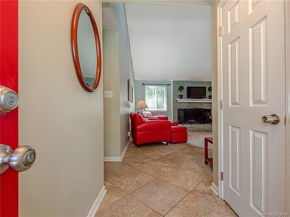 3rd image of 11007 Kingfisher Dr