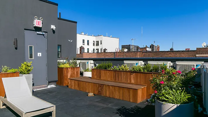 Rented by Nooklyn NYC LLC | media 78