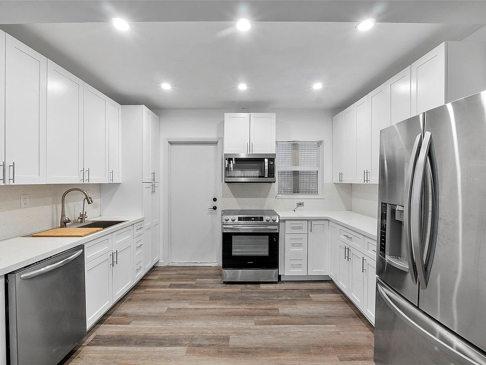 1st image of 6751 Cypress Road #204