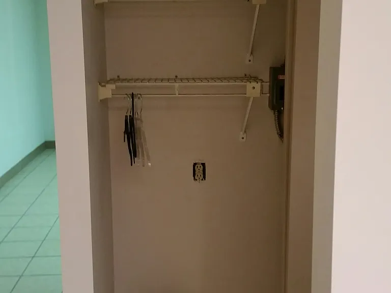 112 E 5th Streetlower Level — Photo 15