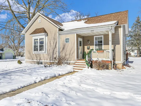 200 E Houghton St, Tuscola, IL 61953