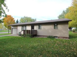 342 8th St SE, Freeport, MN 56331