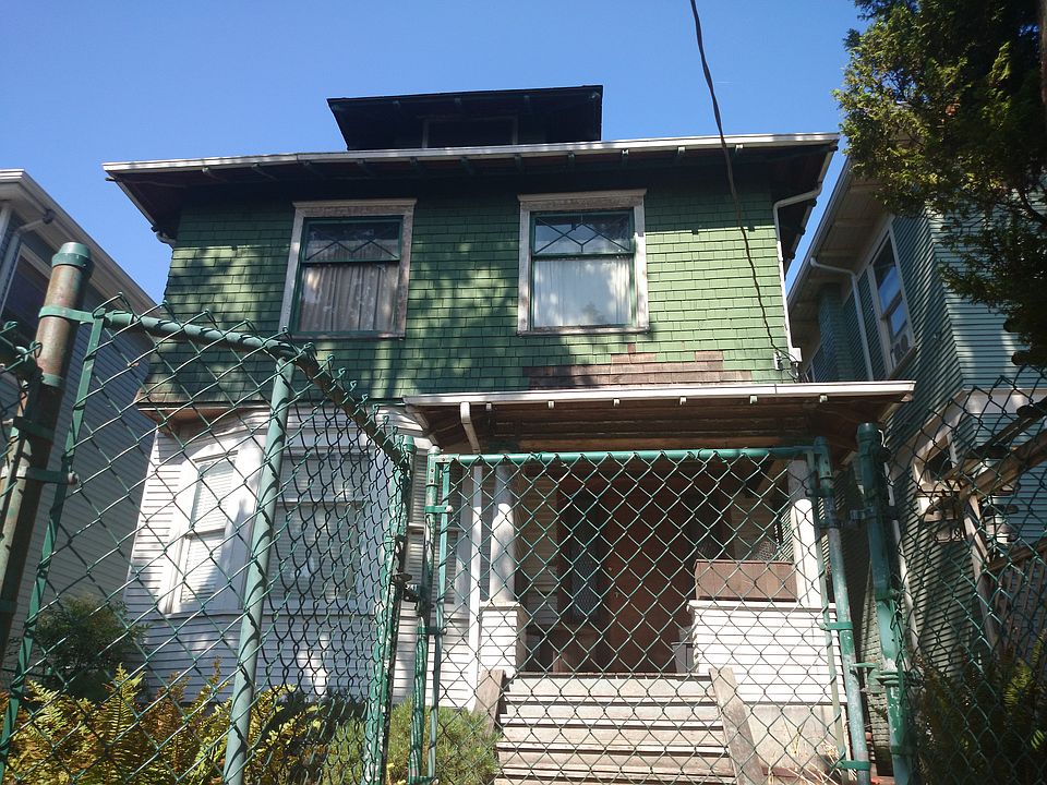 2nd image of 971 21st Ave