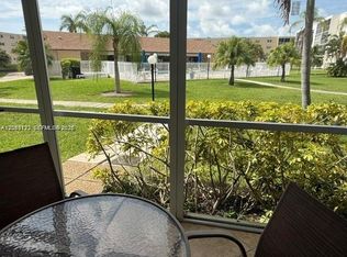 414 SE 10th St APT 103, Dania Beach, FL 33004