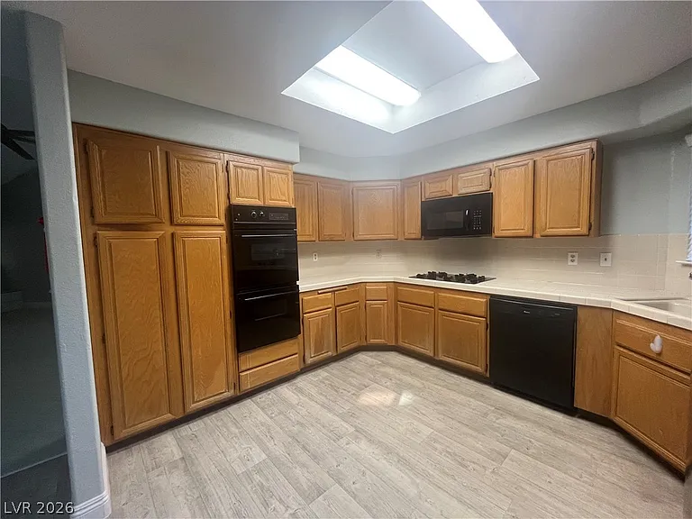 3611 Laguna Del Sol Dr — Photo 10