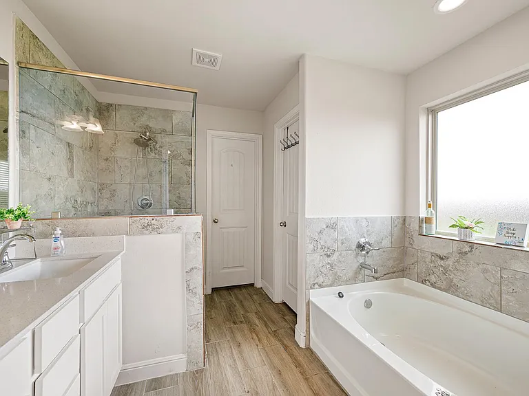 5315 Latigo Ct — Photo 15