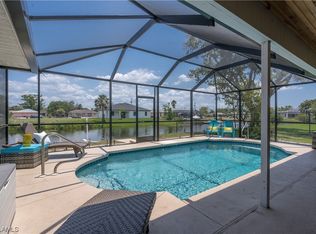 527 SE 23rd Ave, Cape Coral, FL 33990
