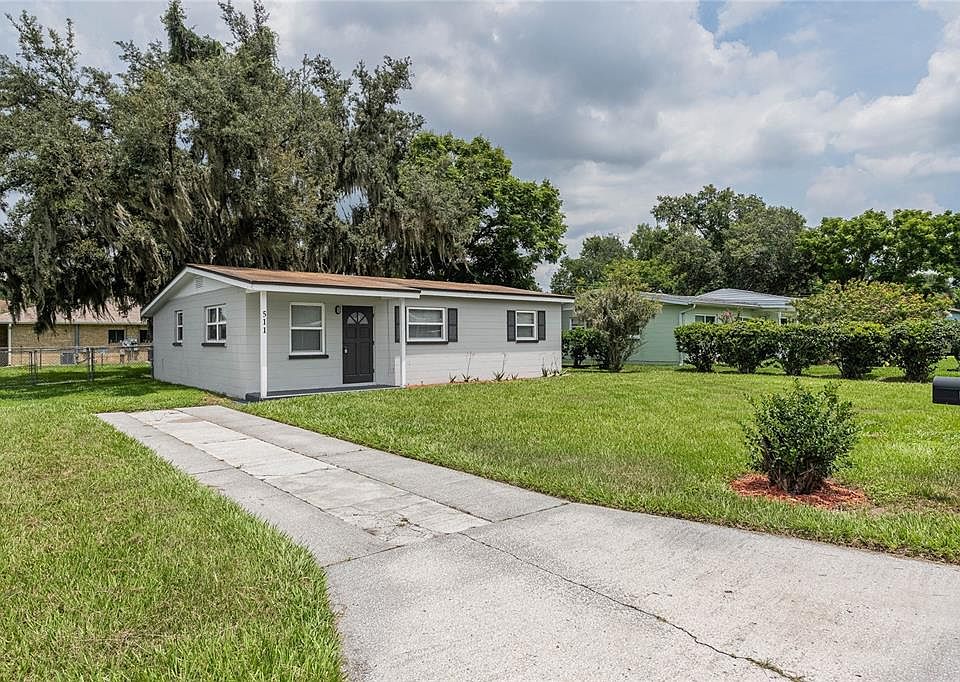 1st image of 511 GARDEN DRIVE N
