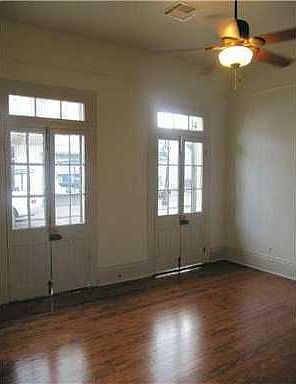3rd image of 1105 Bourbon St