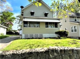 782 Mistletoe Rd, Akron, OH 44307