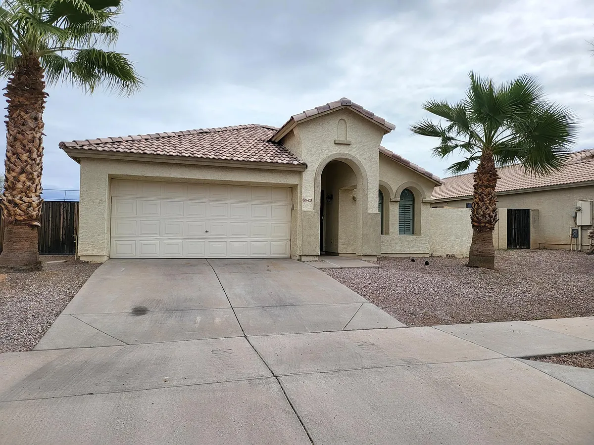 Building Photo - 6629 S 18th Dr
