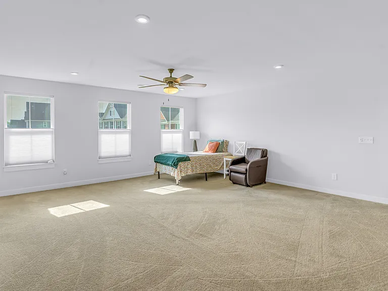 2107 Bluet Dr — Photo 20