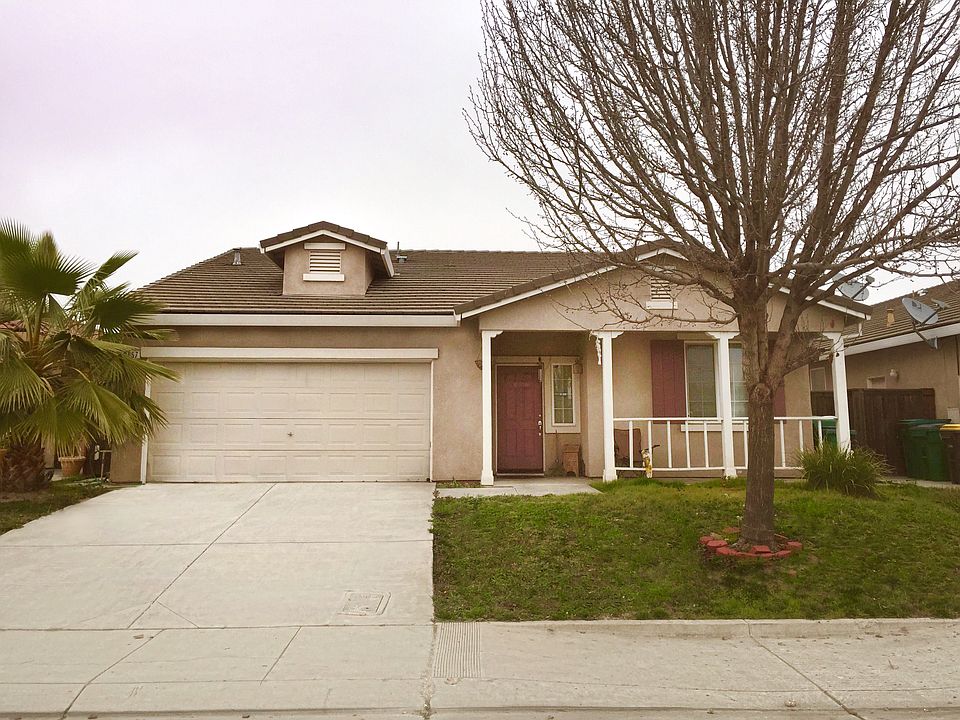 1st image of 3057 Estrella Ave