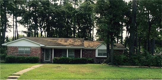 2nd image of 18 Robinhood Dr