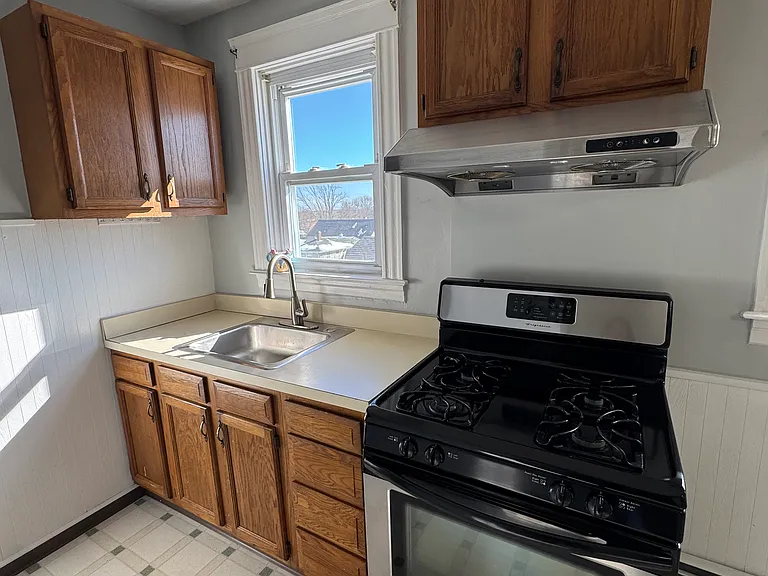 110 Brewster St #2 — Photo 4