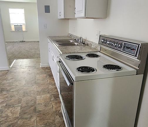 4th image of 426 N 18th St APT 4