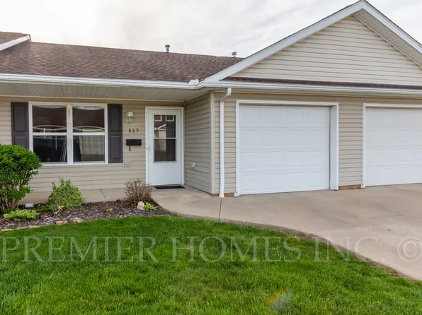 865 Serenity Ln #865, Alliance, OH 44601