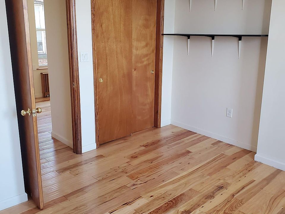 Bed room