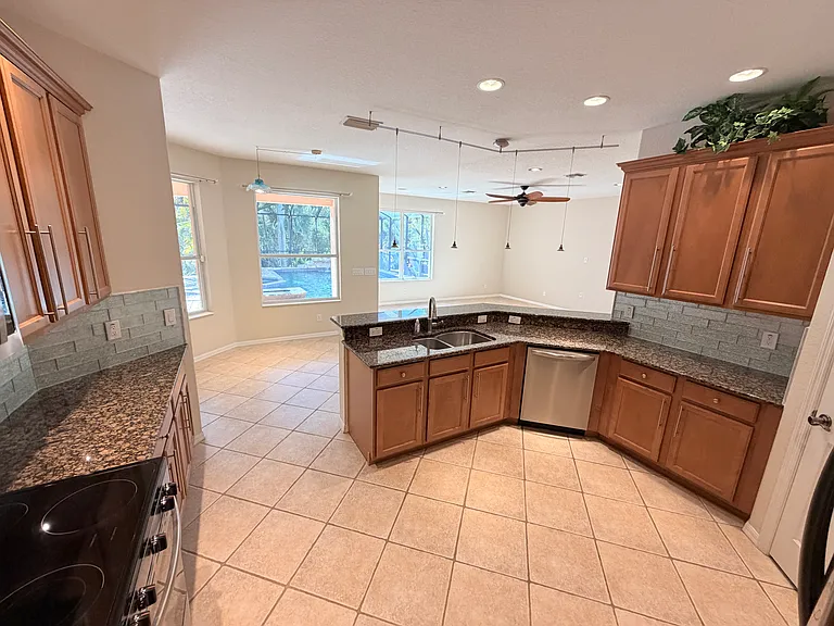 1596 Pinyon Pine Dr — Photo 8