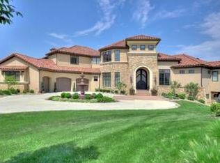 13724 Horton Dr, Overland Park, KS 66223
