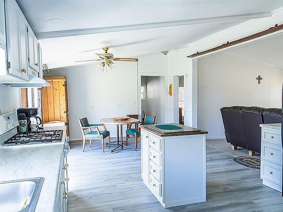 3rd image of 2448 County Road 2125