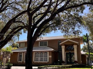 8390 NW 166th Ter, Miami Lakes, FL 33016