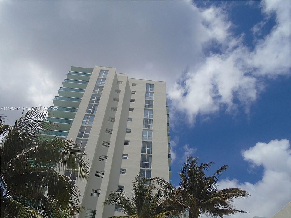 2nd image of 3901 S Ocean Dr #Penthouse 16e