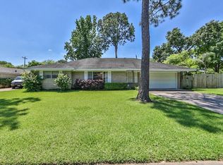 5511 Kinglet St, Houston, TX 77096