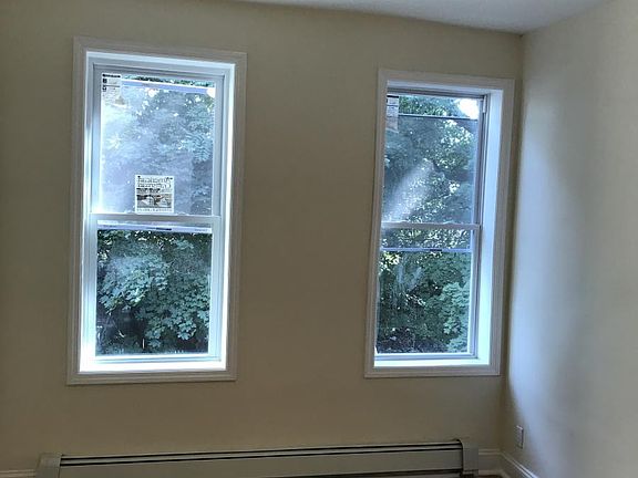 2nd image of 215-52 Jamaica Ave