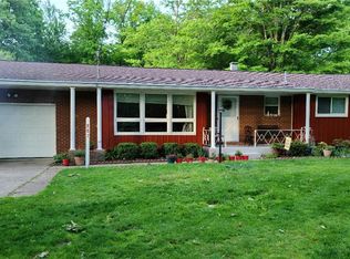 887 Boyer Rd, Erie, PA 16511