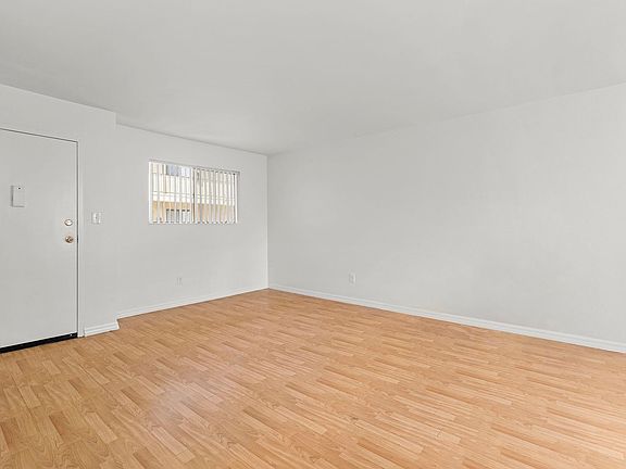 4th image of 722 E Lomita Ave APT 205