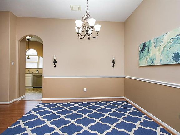 5th image of 11110 Creekline Glen Ct