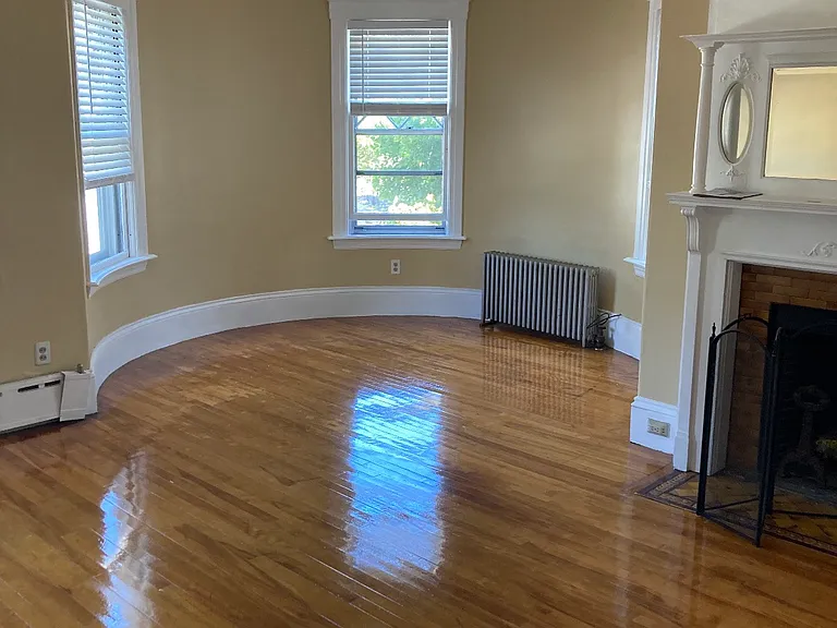 23 Freeland St #2 — Photo 1