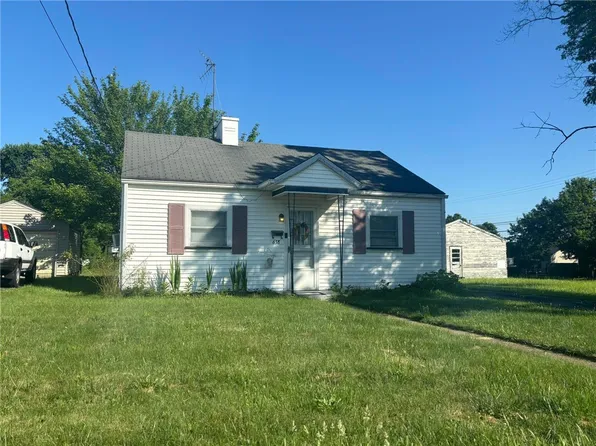 638 Carnegie Ave, Sharon, PA 16146