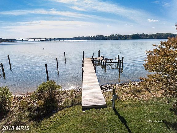 3rd image of 225 Winchester Beach Dr