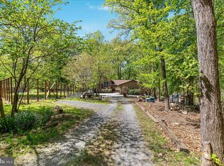 21 Chestnut Pl, Harpers Ferry, WV 25425