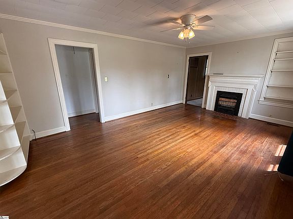 4th image of 103 S Woodrow St