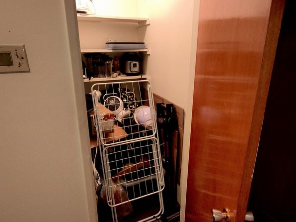 1 bedroom rental in Surrey — photo 9