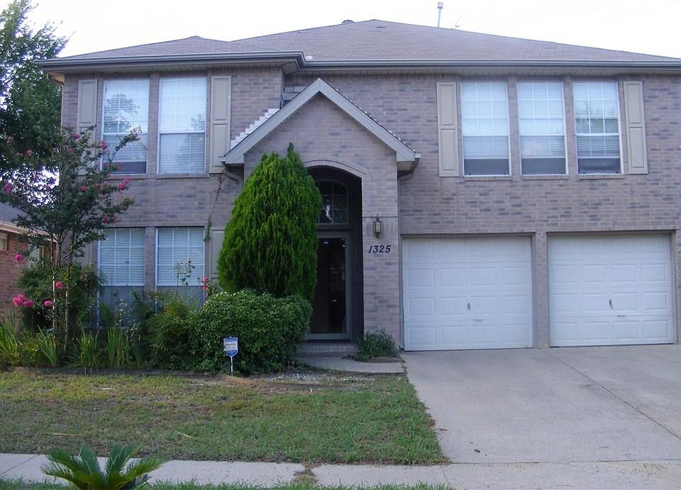 1st image of 1325 Forbes Dr