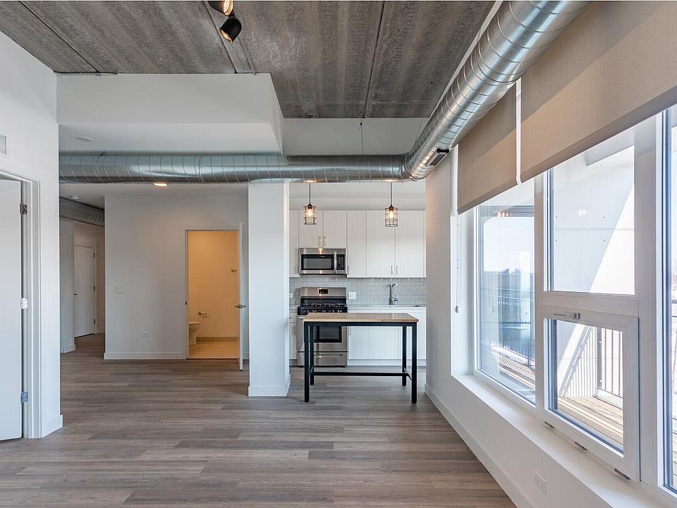 1st image of 2405 W Hutchinson St #2405