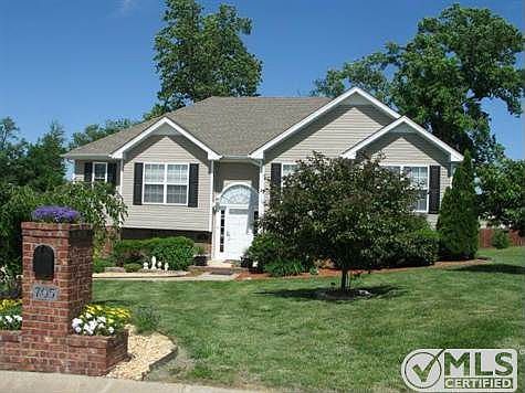 2nd image of 705 Shamrock Ct
