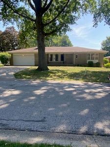 710 NW Range St, Blue Springs, MO, 64015