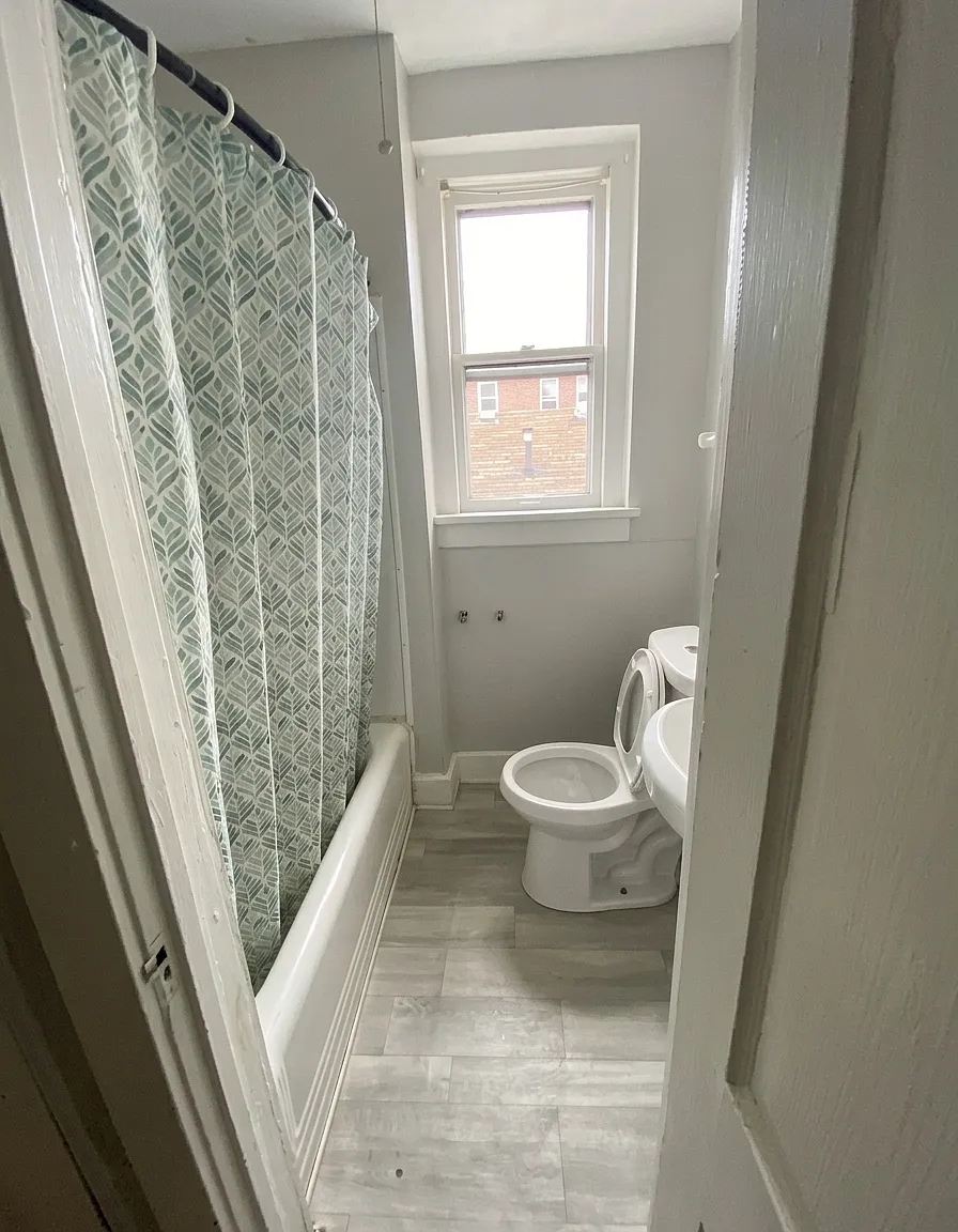 1 bed, $1,100 — Photo 4