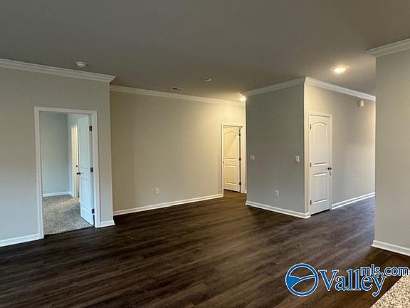 4th image of 6559 Moon Crest Ln