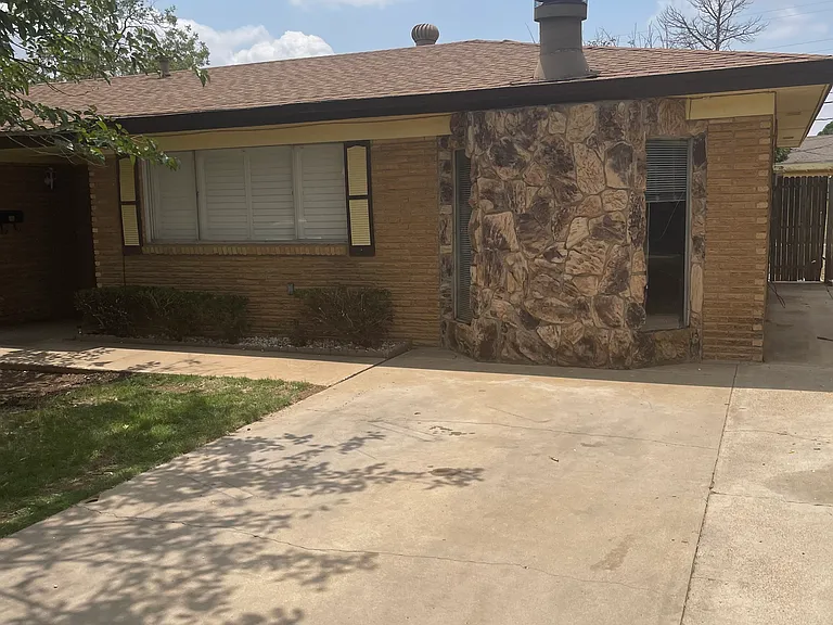 1465 Westbrook Ave — Photo 10