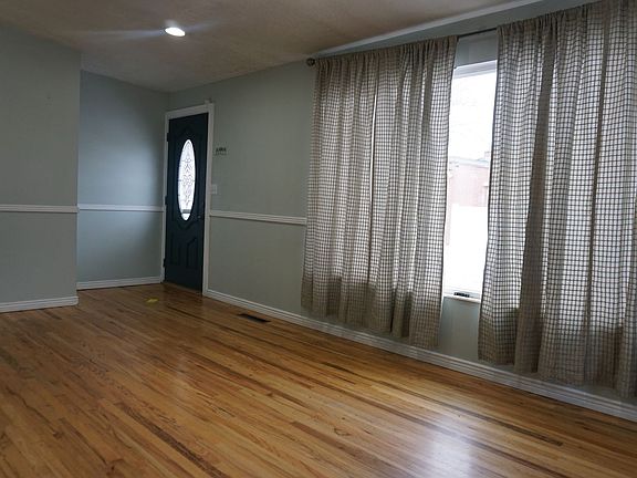 2nd image of 3485 W Meadowbrook Dr