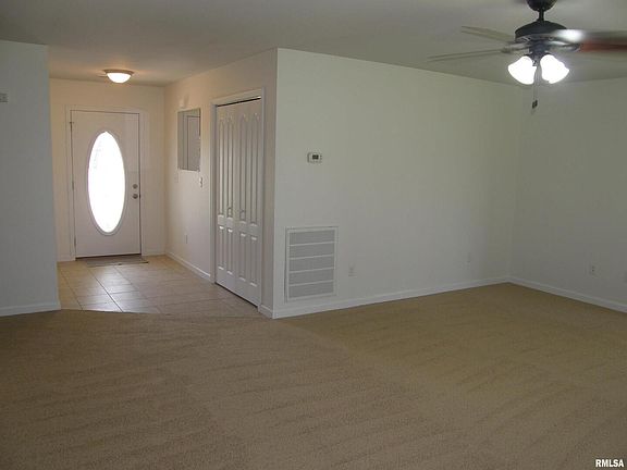 2nd image of 1401 Montebello Dr