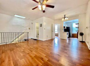 558 19th St #2, Brooklyn, NY 11218